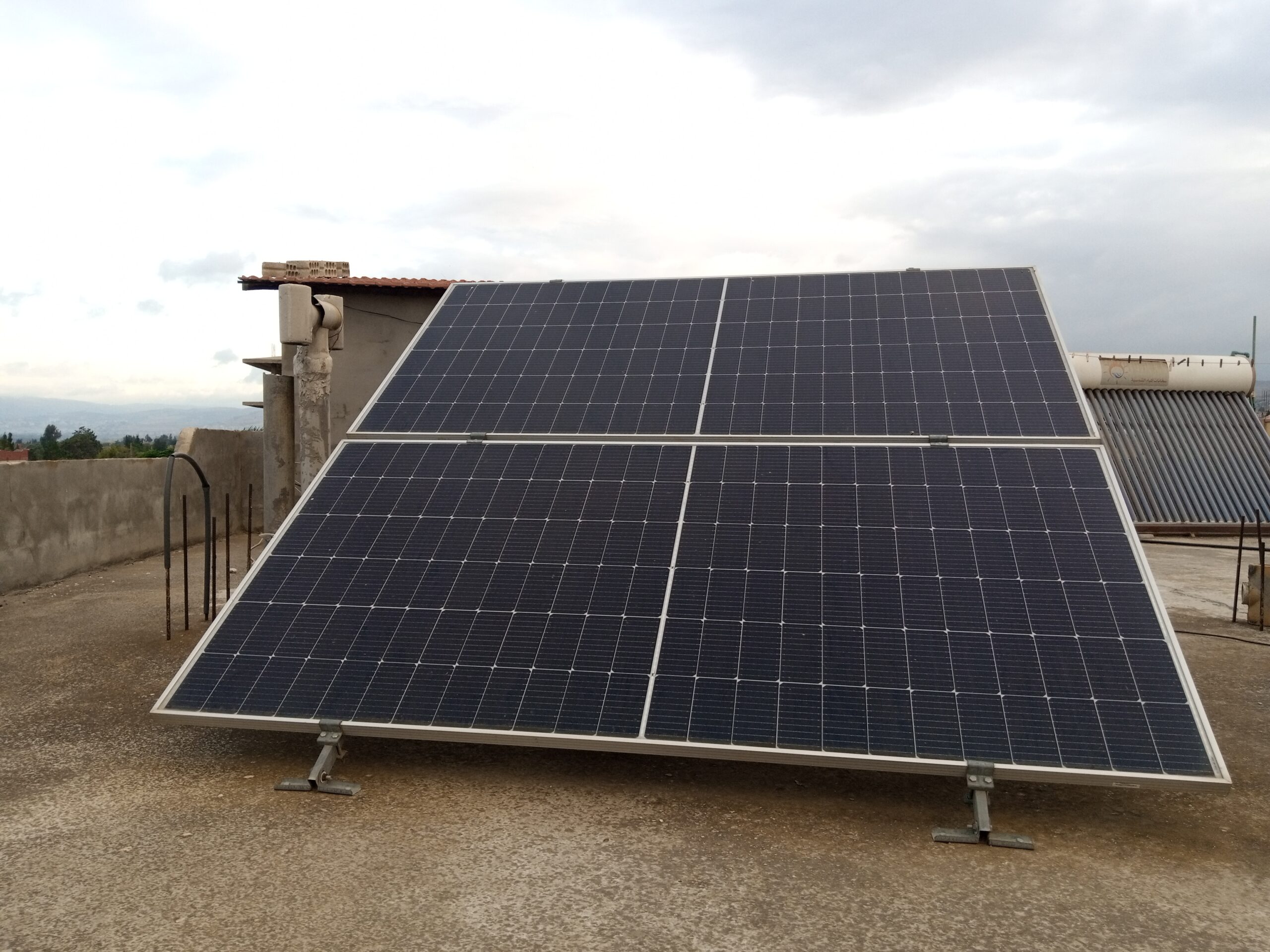 Autoconsumo Solar en Espa&ntilde;a: Gu&iacute;a Completa 2026